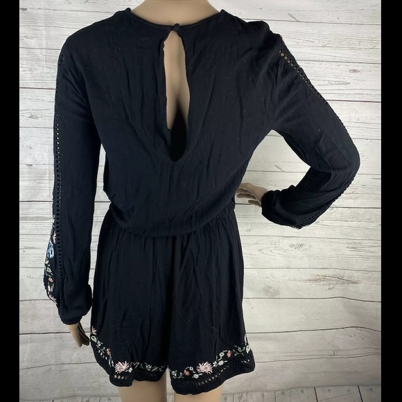 Kendall & Kylie Romper - Picture 9 of 12